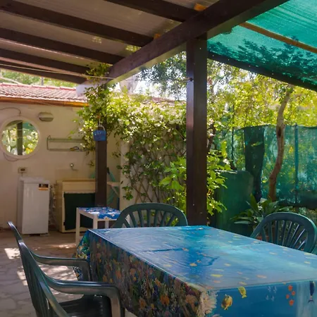 Апартаменты Villino Lacona Каполивери