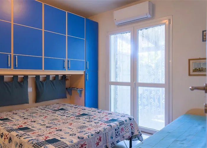 Villino Lacona Каполивери